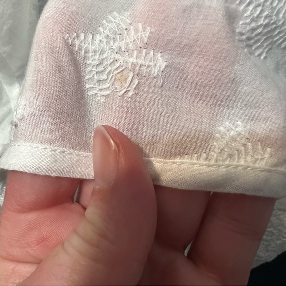 Miho’s Italy - White Eyelet Tunic with Tassels - Picture 6 of 7